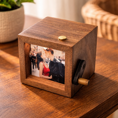 Custom Hand Crank Photo Flipbook